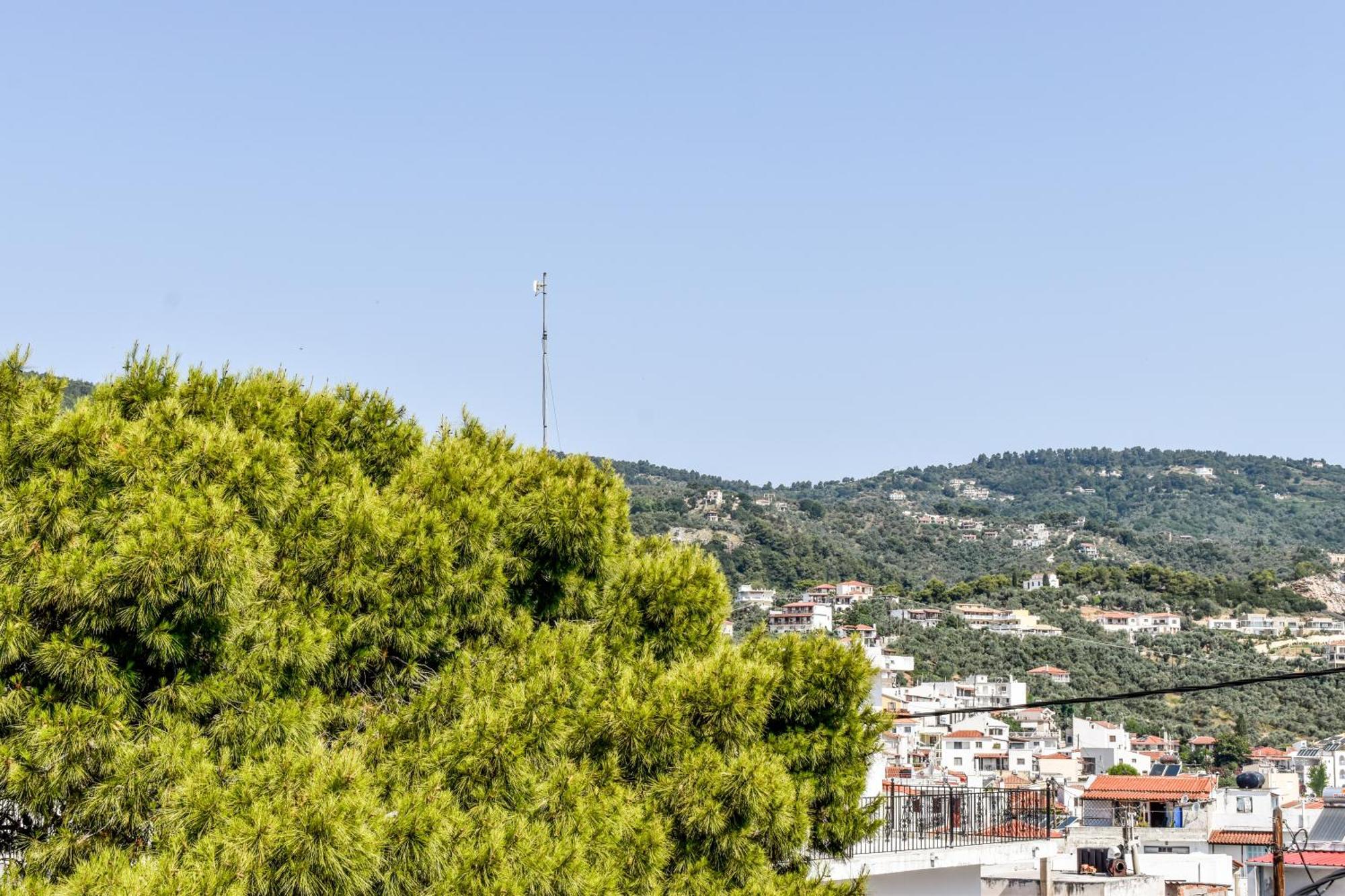 Bonsai Aparthotel Skiathos Town Exterior photo